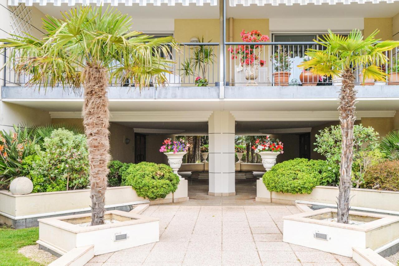 Le Lido - Piscine, Proche Plage Cagnes-sur-Mer Ngoại thất bức ảnh